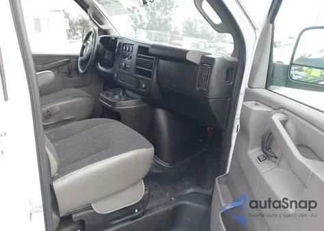 2019 GMC Savana 2500 Work Van z USA, uszkodzony, nr VIN 1GTW7AFGXK1340432